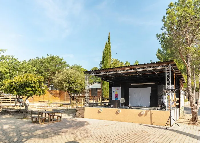 Les Gorges De Provence Campeggio